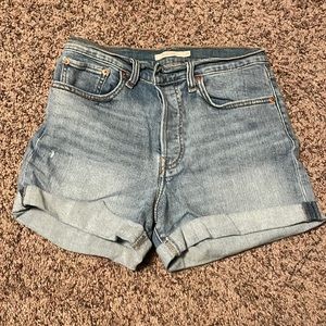 LEVI STRAUSS WEDGIE SHORT - size 30